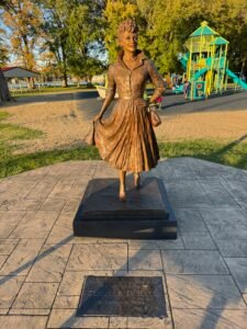 Statue of Lucille Ball